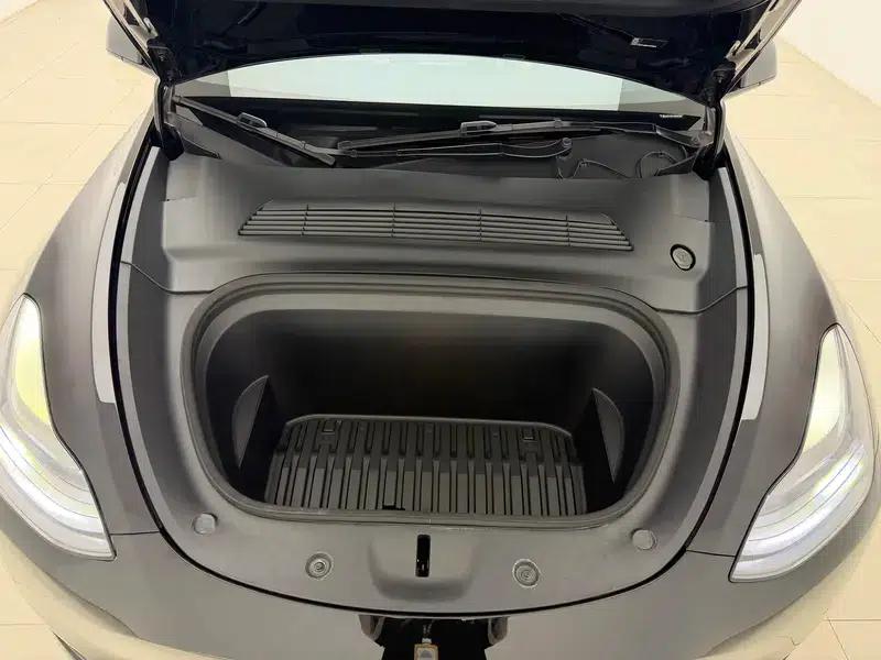 Model Y 2021 Standard Range Rear-Wheel Drive — миниатюра 10