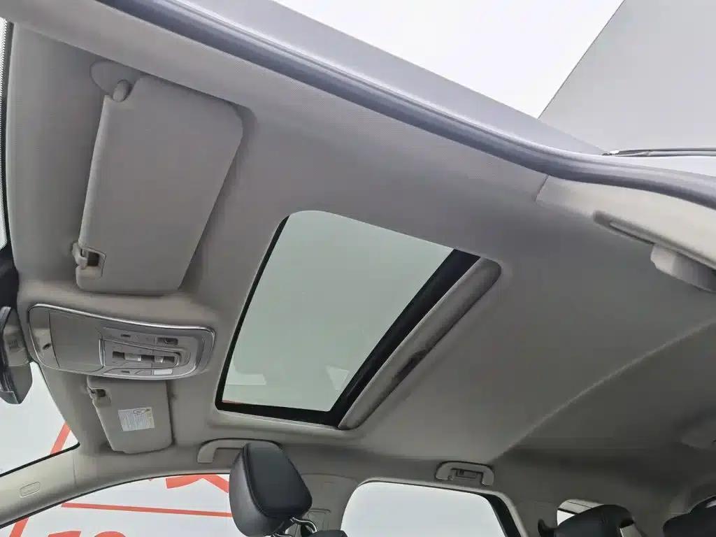 Tang 2018 2.0T Automatic Intelligent Connected Premium 7-seater National V Emission Standard — миниатюра 14