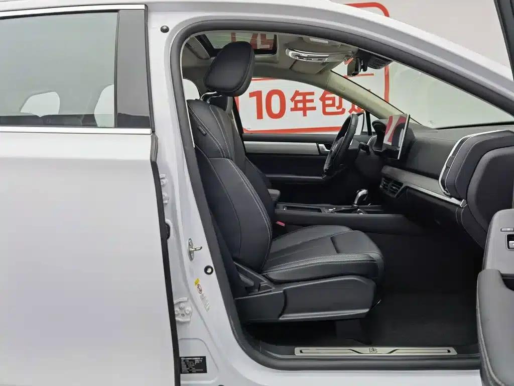 Tang 2018 2.0T Automatic Intelligent Connected Premium 7-seater National V Emission Standard — миниатюра 23
