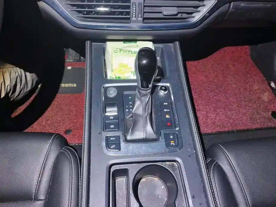 Tang 2018 2.0T Automatic Intelligent Connected Premium 7-seater National V Emission Standard — миниатюра 16
