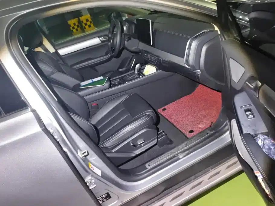 Tang 2018 2.0T Automatic Intelligent Connected Premium 7-seater National V Emission Standard — миниатюра 8
