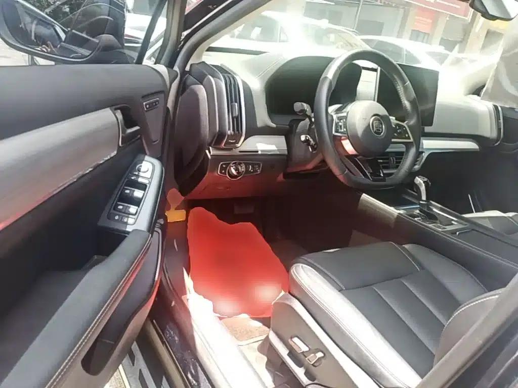 Tang 2018 2.0T Automatic Intelligent Connected Premium 7-seater National V Emission Standard — миниатюра 16