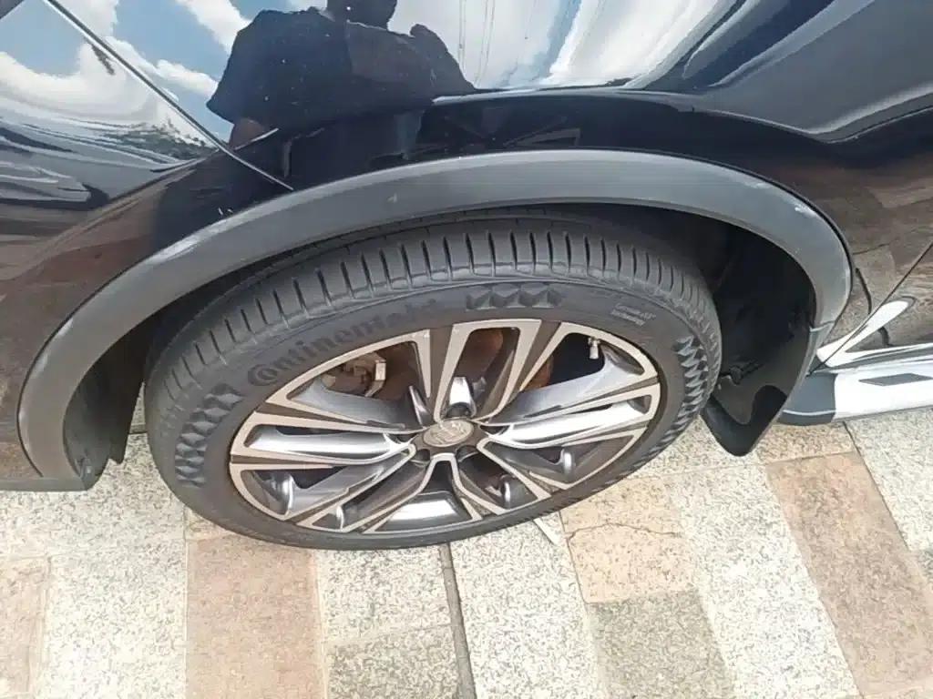 Tang 2018 2.0T Automatic Intelligent Connected Premium 7-seater National V Emission Standard — миниатюра 23