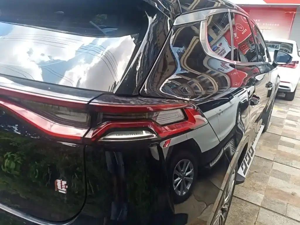 Tang 2018 2.0T Automatic Intelligent Connected Premium 7-seater National V Emission Standard — миниатюра 7