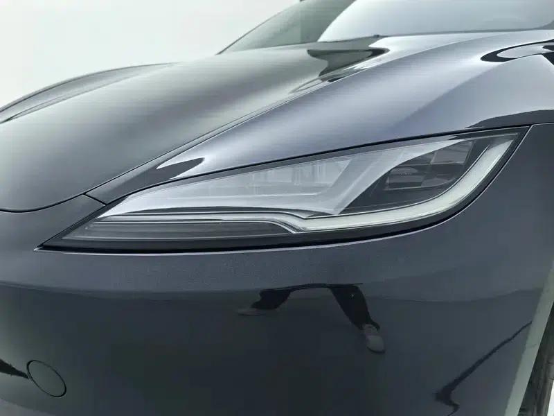 Model 3 2025 Rear-Wheel Drive — миниатюра 12