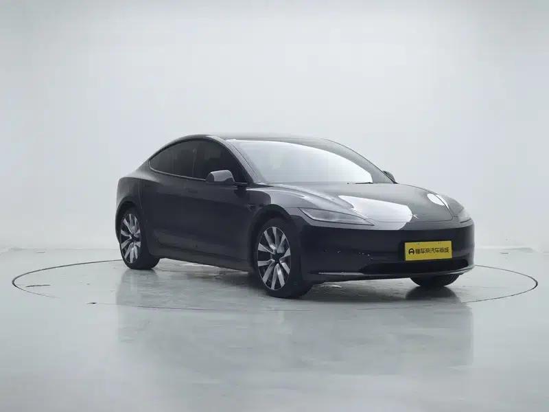 Model 3 2025 Rear-Wheel Drive — миниатюра 3