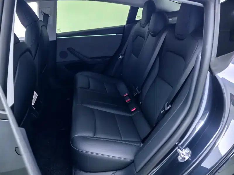 Model 3 2025 Rear-Wheel Drive — миниатюра 23