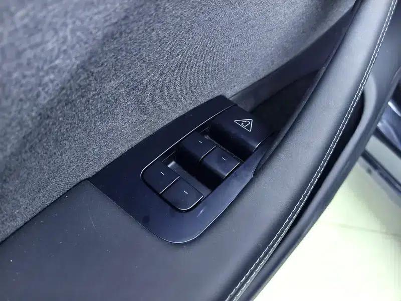 Model 3 2025 Rear-Wheel Drive — миниатюра 26