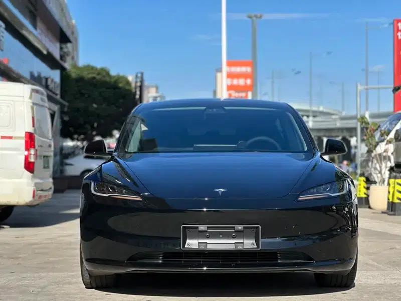 Model 3 2023 Long Range All-Wheel Drive — миниатюра 2