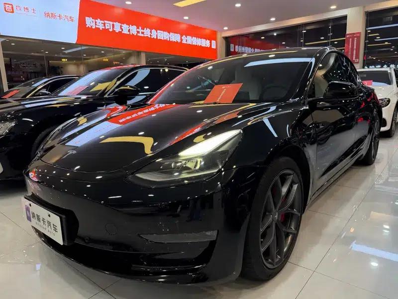 Model 3 2021 Performance All-Wheel Drive — миниатюра 1