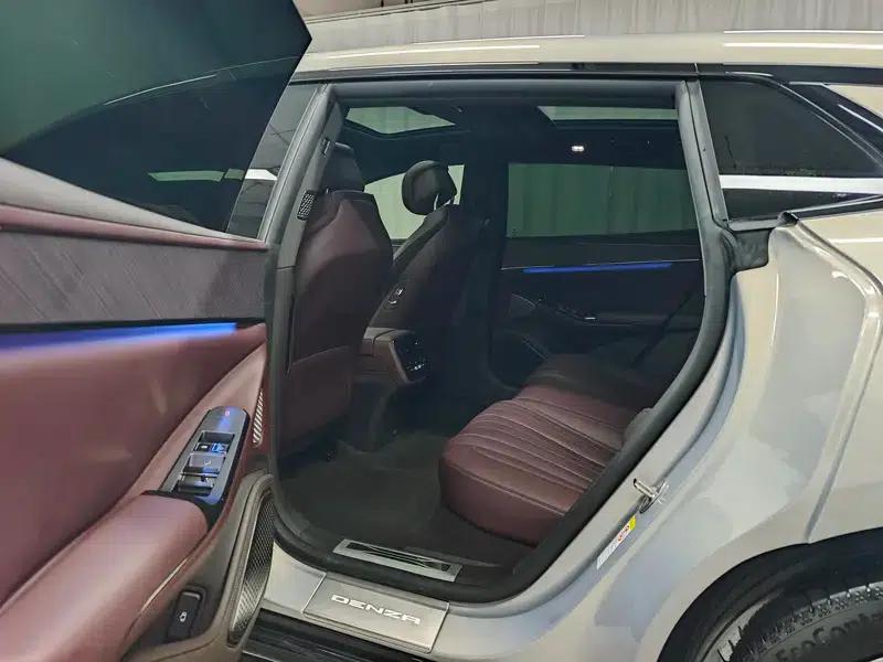 Denza Z9GT DM 2024 1100 AWD Max Edition — миниатюра 18