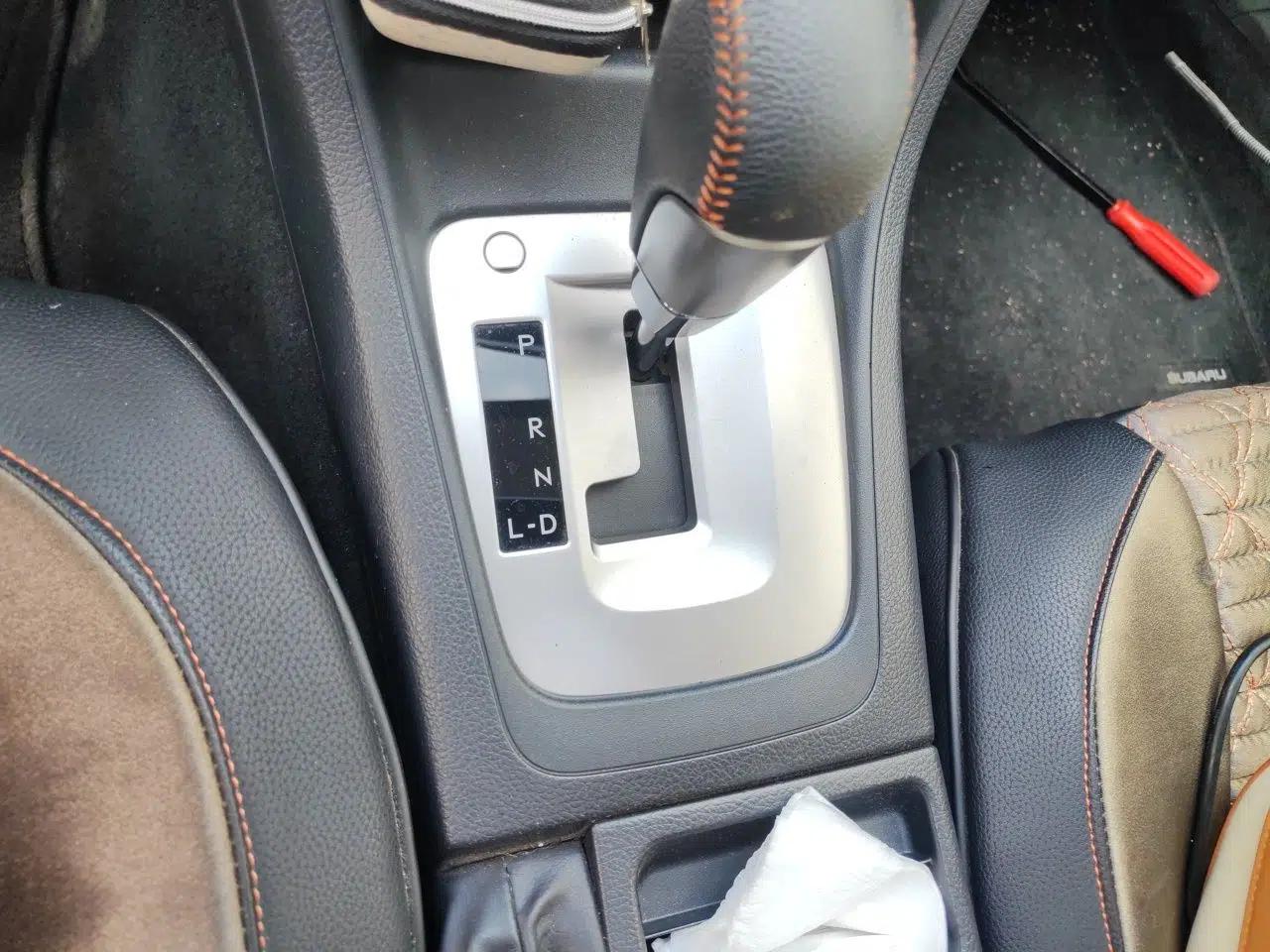 Subaru XV 2016 2.0i Comfort Navigation Edition — миниатюра 14