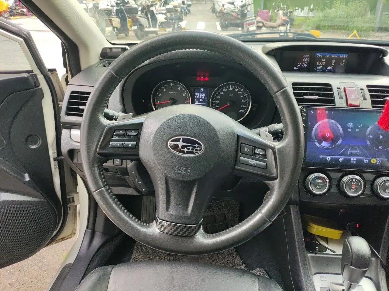 Subaru XV 2012 2.0i Luxury Edition — миниатюра 10