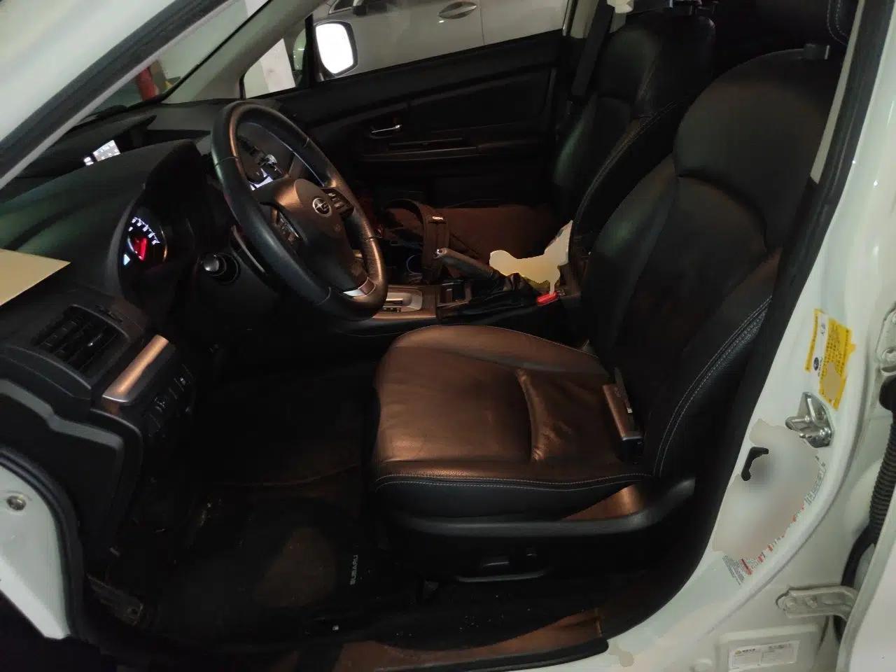 Subaru XV 2012 2.0i Luxury Edition — миниатюра 15