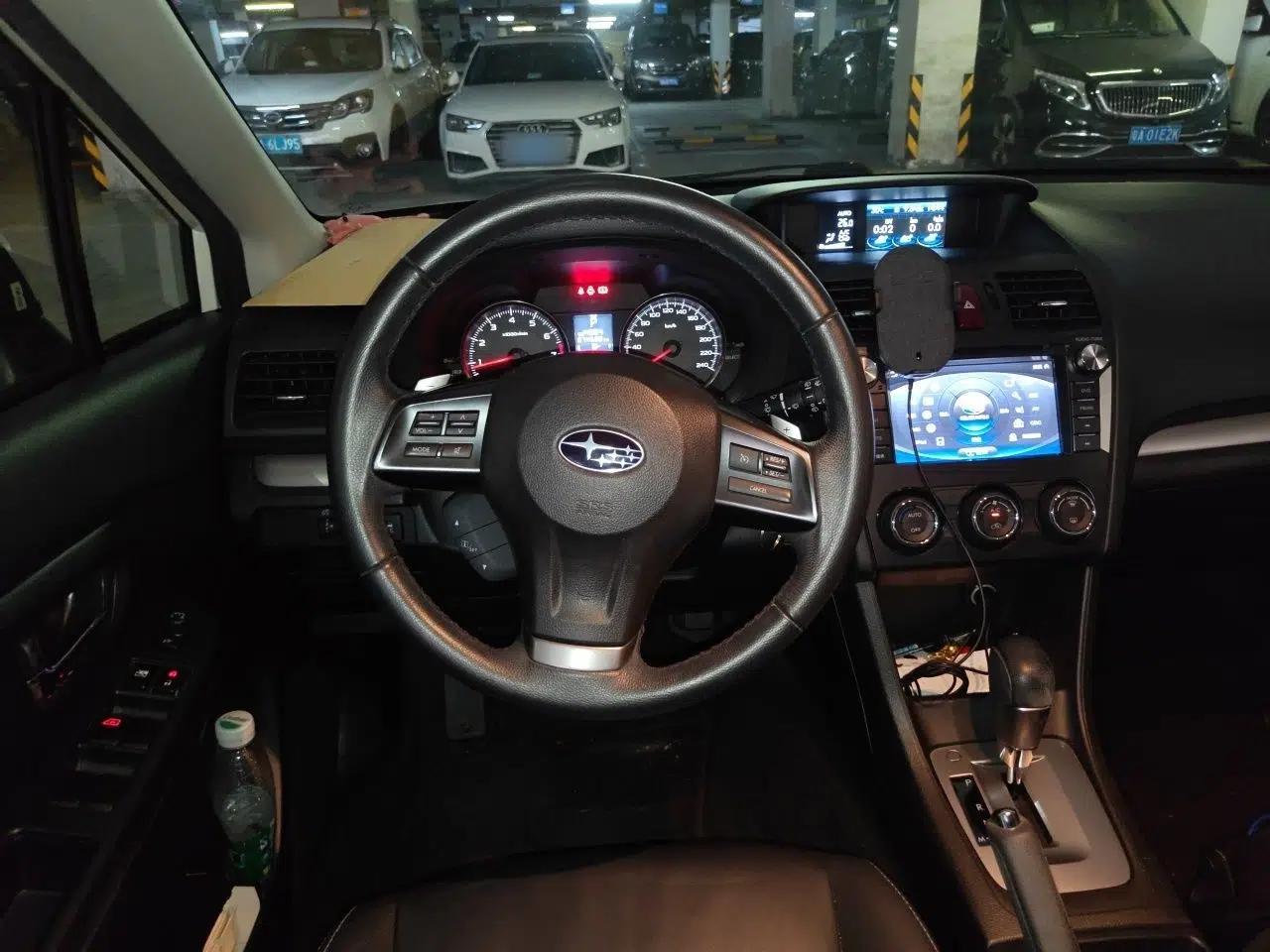 Subaru XV 2012 2.0i Luxury Edition — миниатюра 10