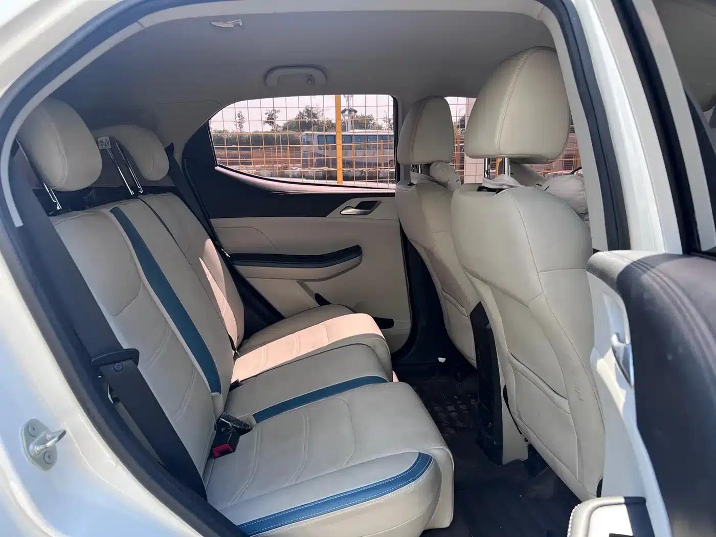 Yuan Pro 2023 401KM Luxury Edition — миниатюра 7