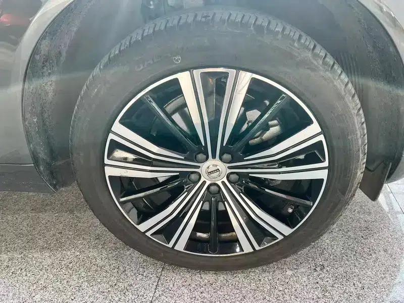 2022 Volvo XC60 PHEV T8 AWD Inscription Luxury Edition — миниатюра 12