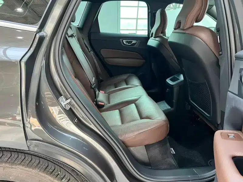 2022 Volvo XC60 PHEV T8 AWD Inscription Luxury Edition — миниатюра 30