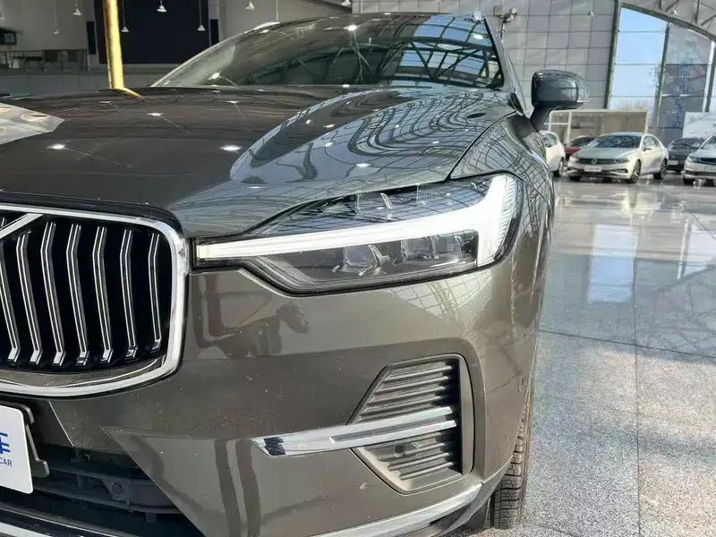 2022 Volvo XC60 PHEV T8 AWD Inscription Luxury Edition — миниатюра 9