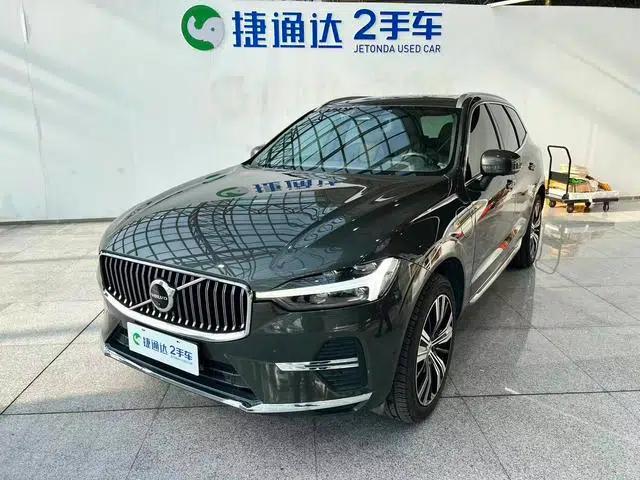 2022 Volvo XC60 PHEV T8 AWD Inscription Luxury Edition