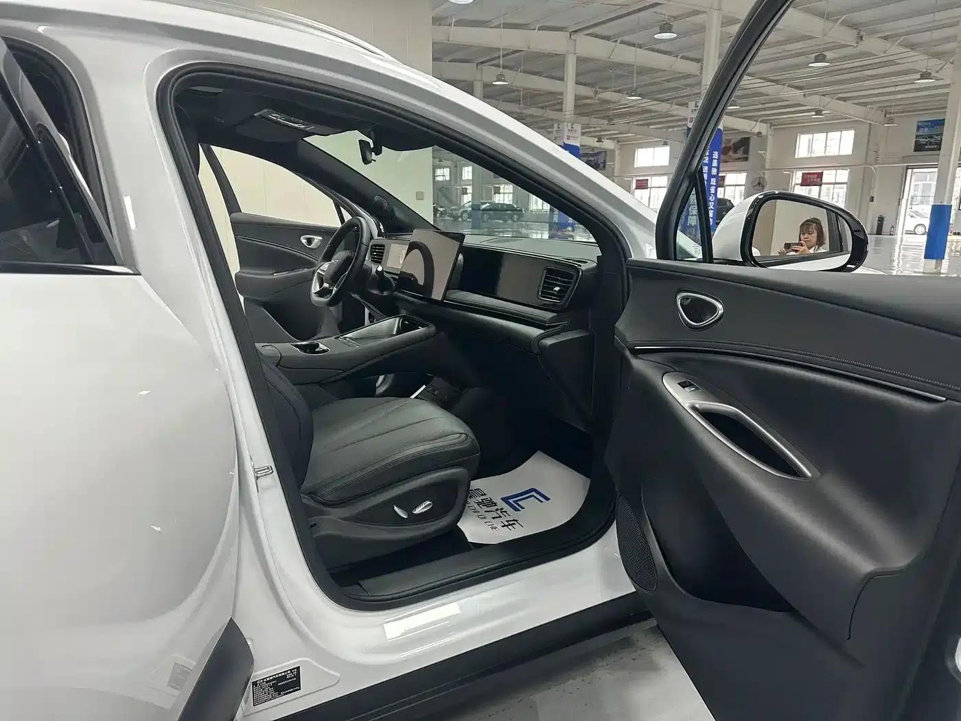 Hiace 06 2025 DM-i 205 Navigator Pro Edition — миниатюра 13
