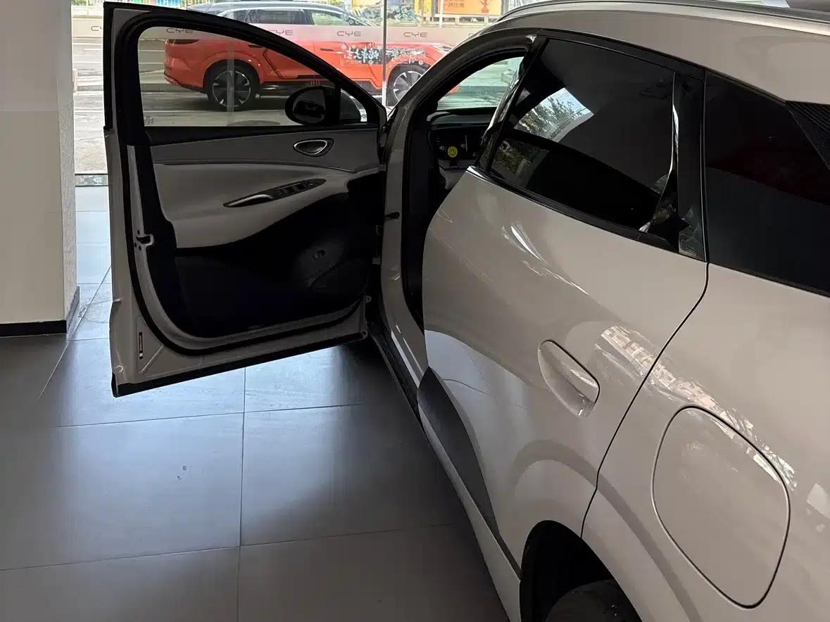 Hiace 06 2025 DM-i 205 Navigator Plus Edition — миниатюра 8