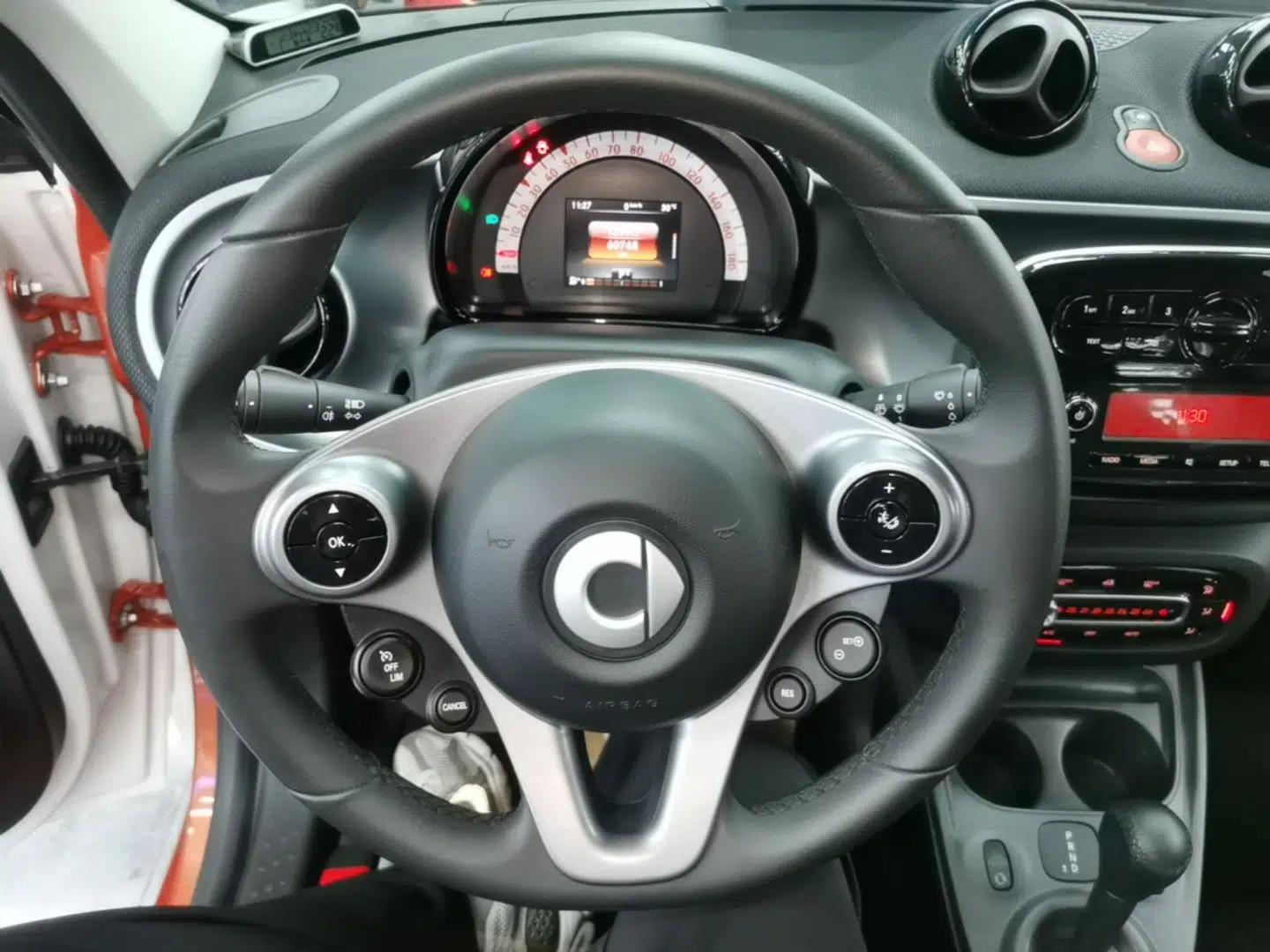 smart forfour 2016 1.0L 52 kW Passion Edition — миниатюра 13