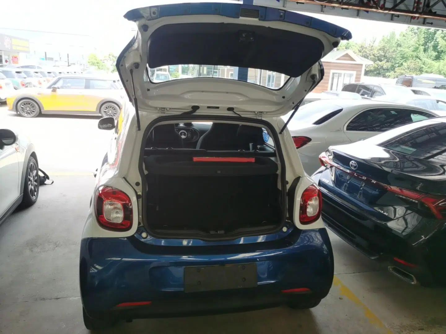 smart forfour 2018 1.0L 52kW Passion Edition — миниатюра 27