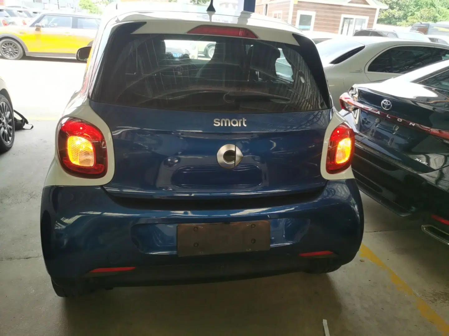 smart forfour 2018 1.0L 52kW Passion Edition — миниатюра 5