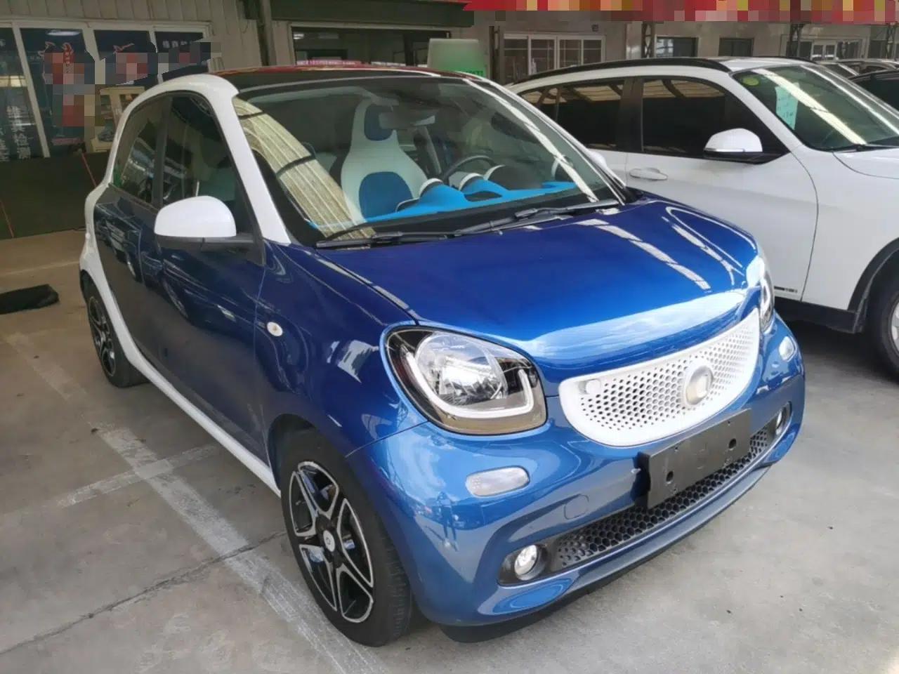 smart forfour 2016 0.9T 66 kW Ultimate Edition — миниатюра 3