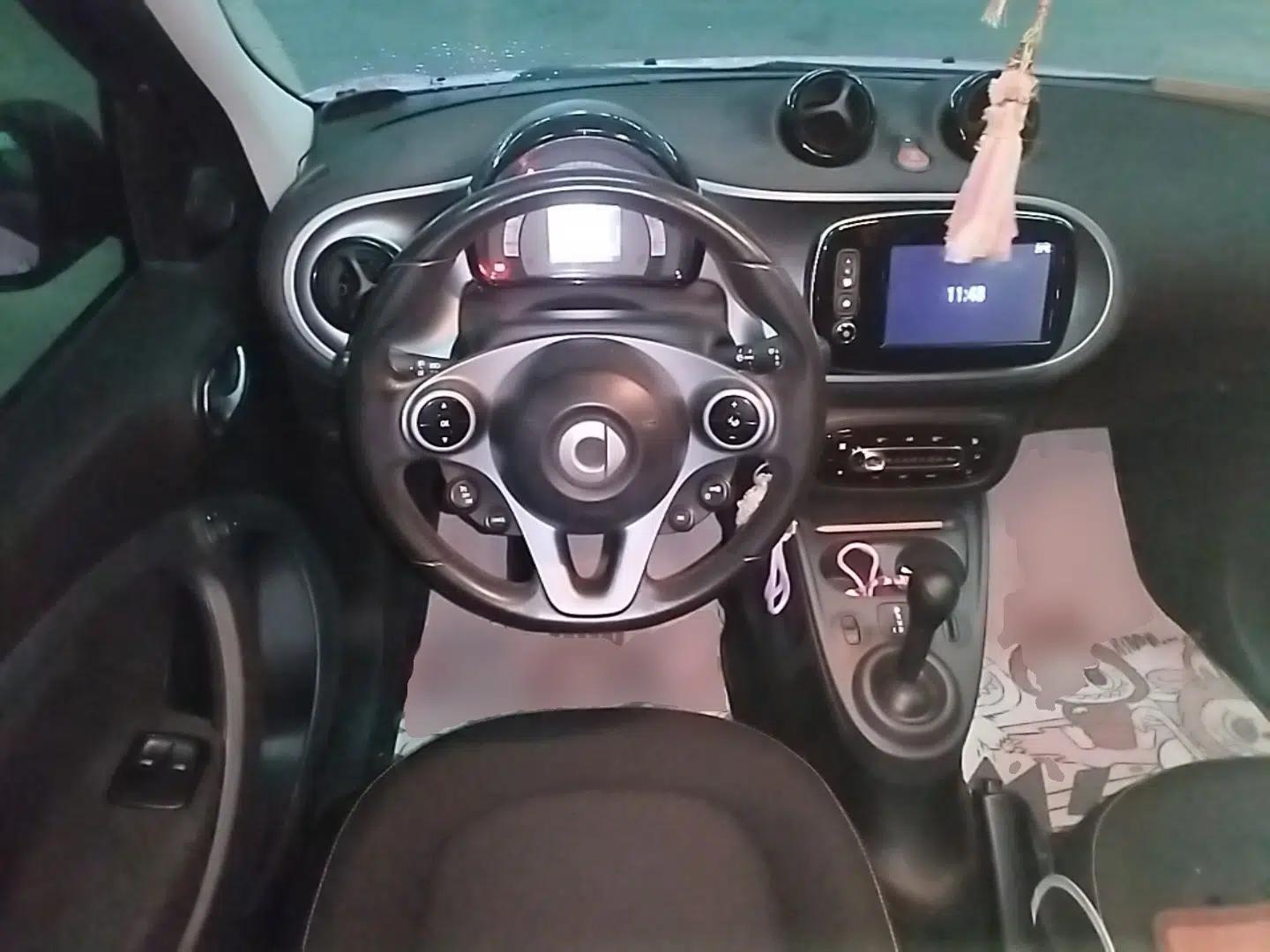 smart forfour 2017 0.9T 66kW Beloved Special Edition — миниатюра 13