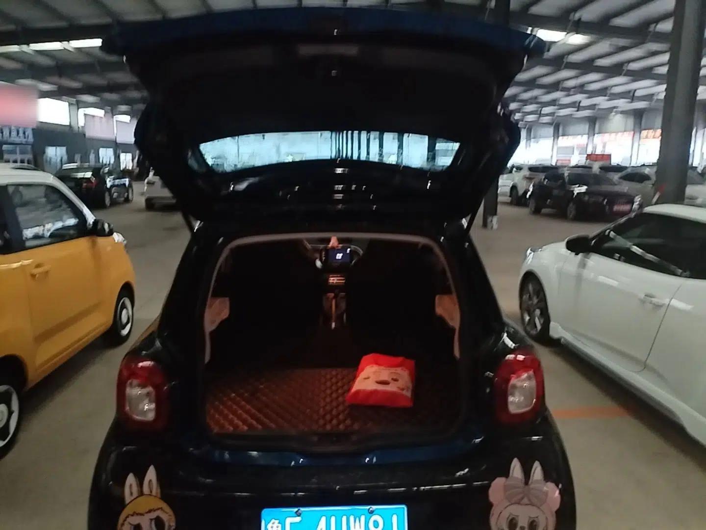smart forfour 2017 0.9T 66kW Beloved Special Edition — миниатюра 22