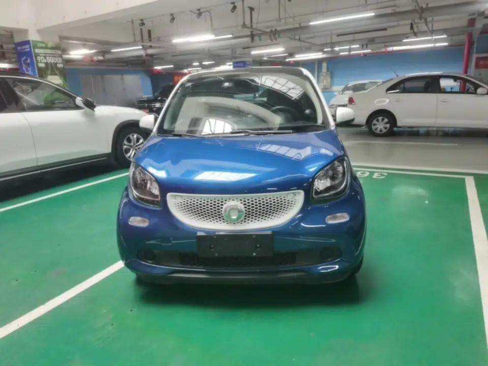 smart forfour 2016 0.9T 66 kW Pioneer Edition — миниатюра 2