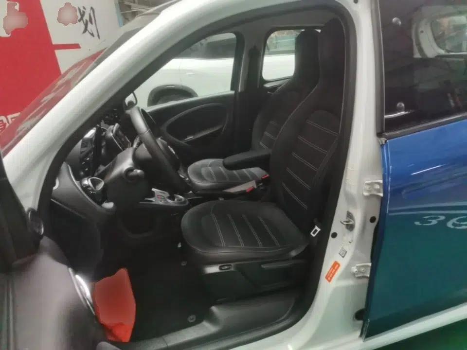smart forfour 2016 0.9T 66 kW Pioneer Edition — миниатюра 17