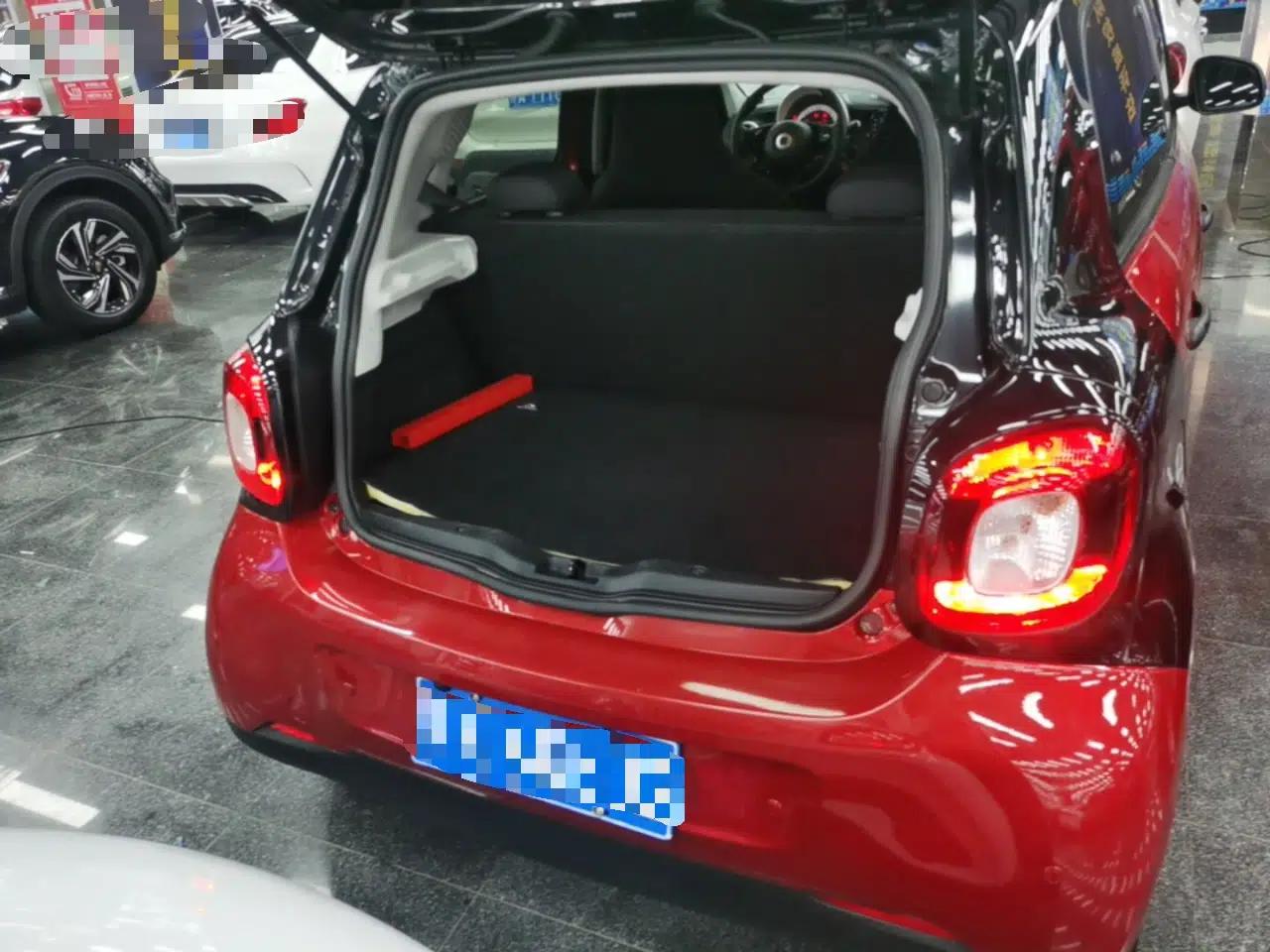 smart forfour 2018 1.0L 52 kW Dynamic Edition — миниатюра 22