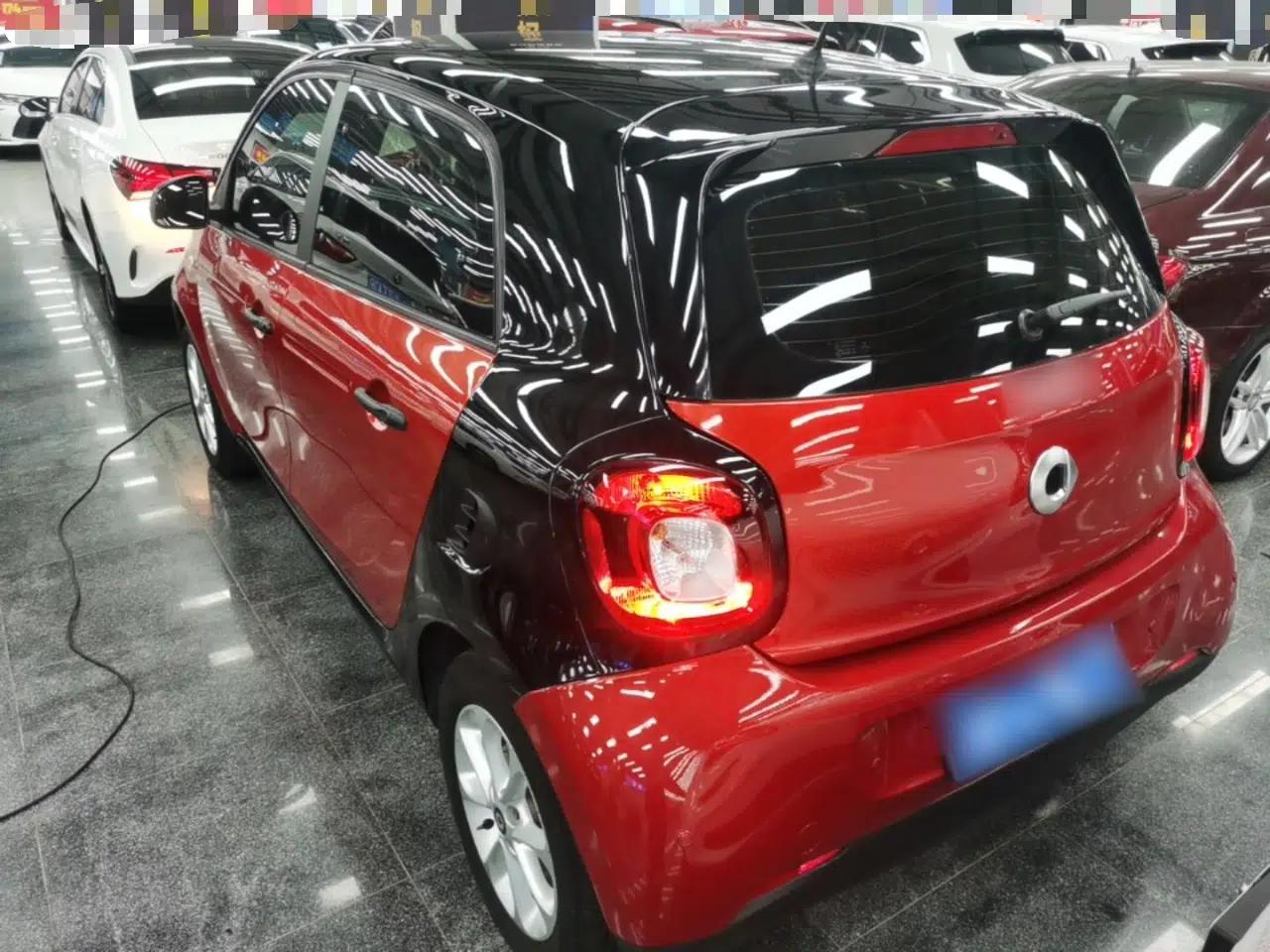 smart forfour 2018 1.0L 52 kW Dynamic Edition — миниатюра 4