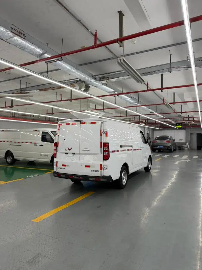 Wuling Yangguang 2024 Model 300km Comfort Edition with Closed Windows 60kW — миниатюра 6