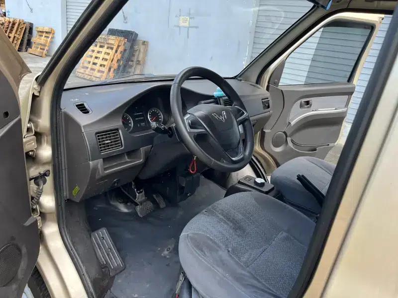Wuling Rongguang EV 2022 Basic Model, 2-Seater with Seats and Windows Closed, Penghui Battery — миниатюра 13
