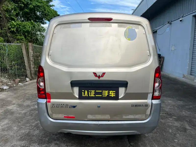Wuling Rongguang EV 2022 Basic Model, 2-Seater with Seats and Windows Closed, Penghui Battery — миниатюра 5