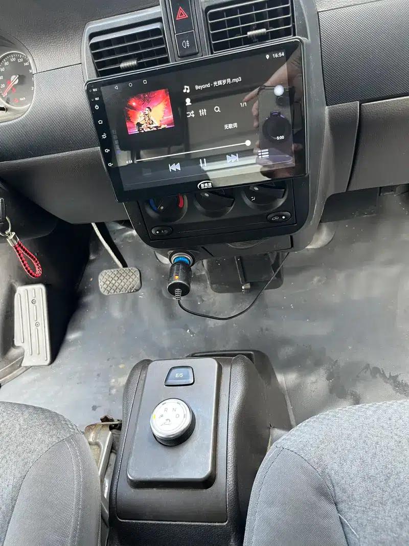 Wuling Rongguang EV 2022 Basic Model, 2-Seater with Seats and Windows Closed, Penghui Battery — миниатюра 7