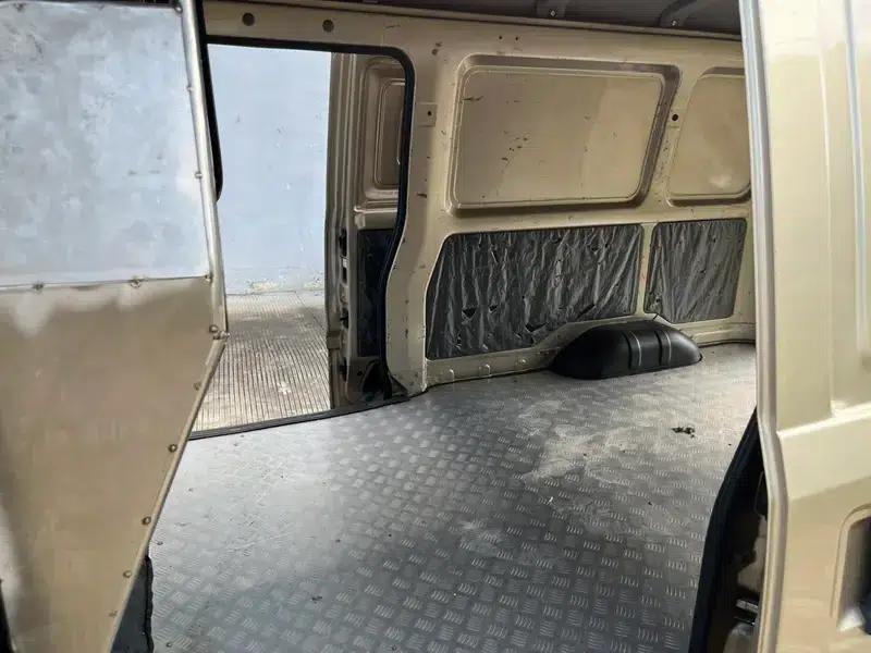 Wuling Rongguang EV 2022 Basic Model, 2-Seater with Seats and Windows Closed, Penghui Battery — миниатюра 8