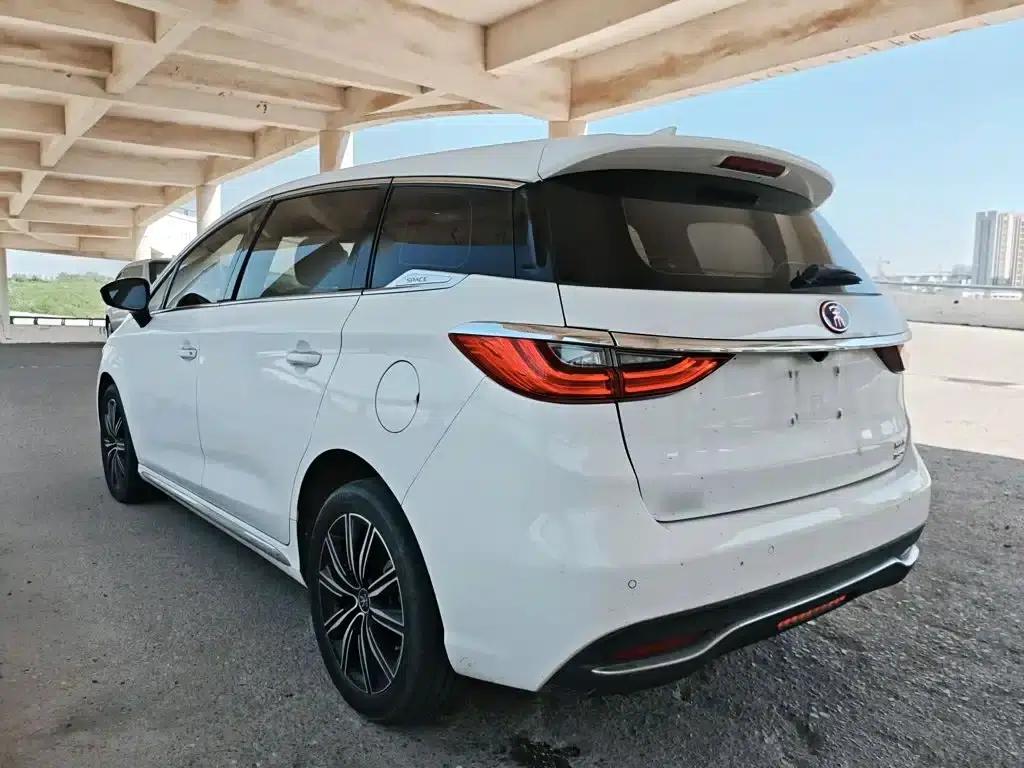 Song MAX New Energy 2019 DM 1.5T Intelligent Connected 7-Seater National VI Emission Standard — миниатюра 5