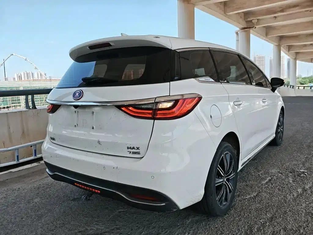 Song MAX New Energy 2019 DM 1.5T Intelligent Connected 7-Seater National VI Emission Standard — миниатюра 7