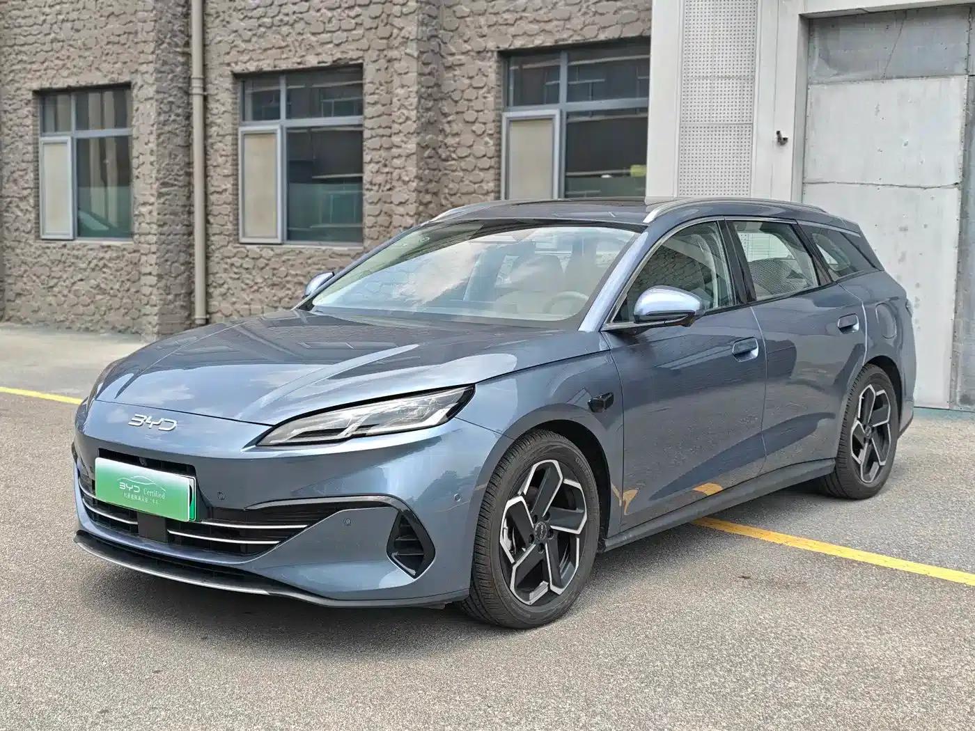Seal 06 DM-i Touring Edition 2025 DM-i 150KM Flagship Model — миниатюра 1
