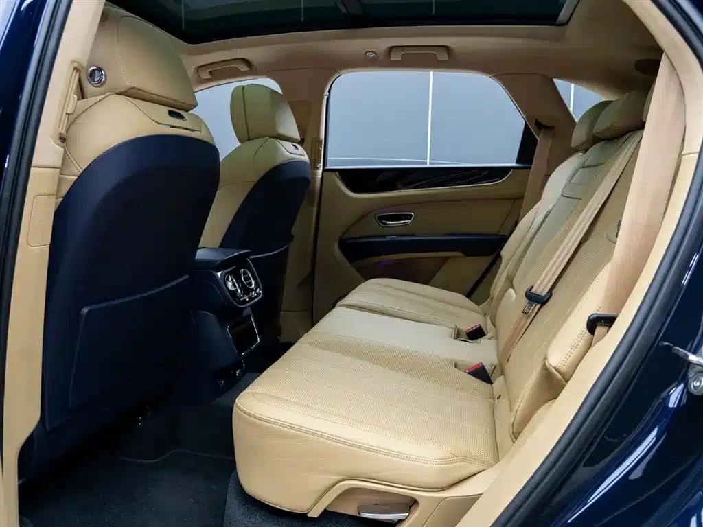Bentayga 2024 4.0T V8 — миниатюра 13