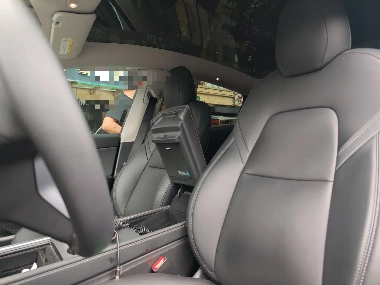 Tesla Model Y 2021 Standard Range Rear-Wheel Drive Version — миниатюра 15