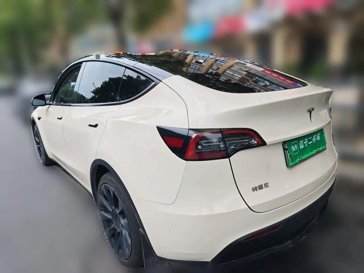 Tesla Model Y 2021 Standard Range Rear-Wheel Drive Version — миниатюра 4