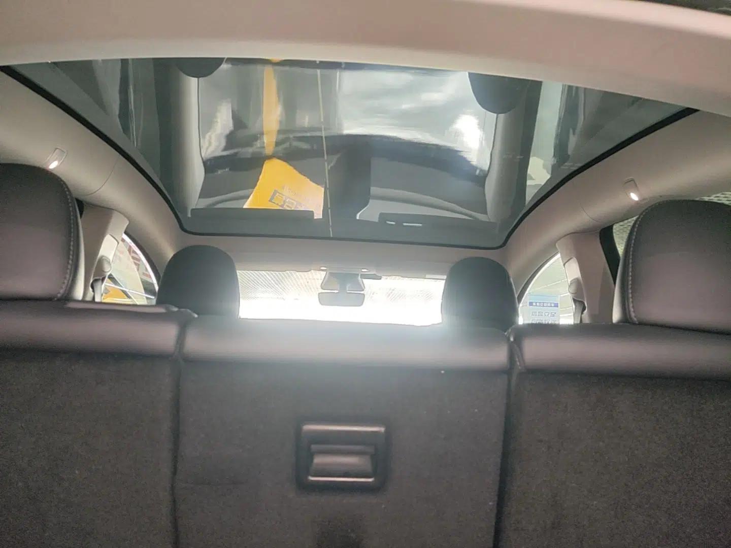 Tesla Model Y 2021 Standard Range Rear-Wheel Drive Version — миниатюра 26