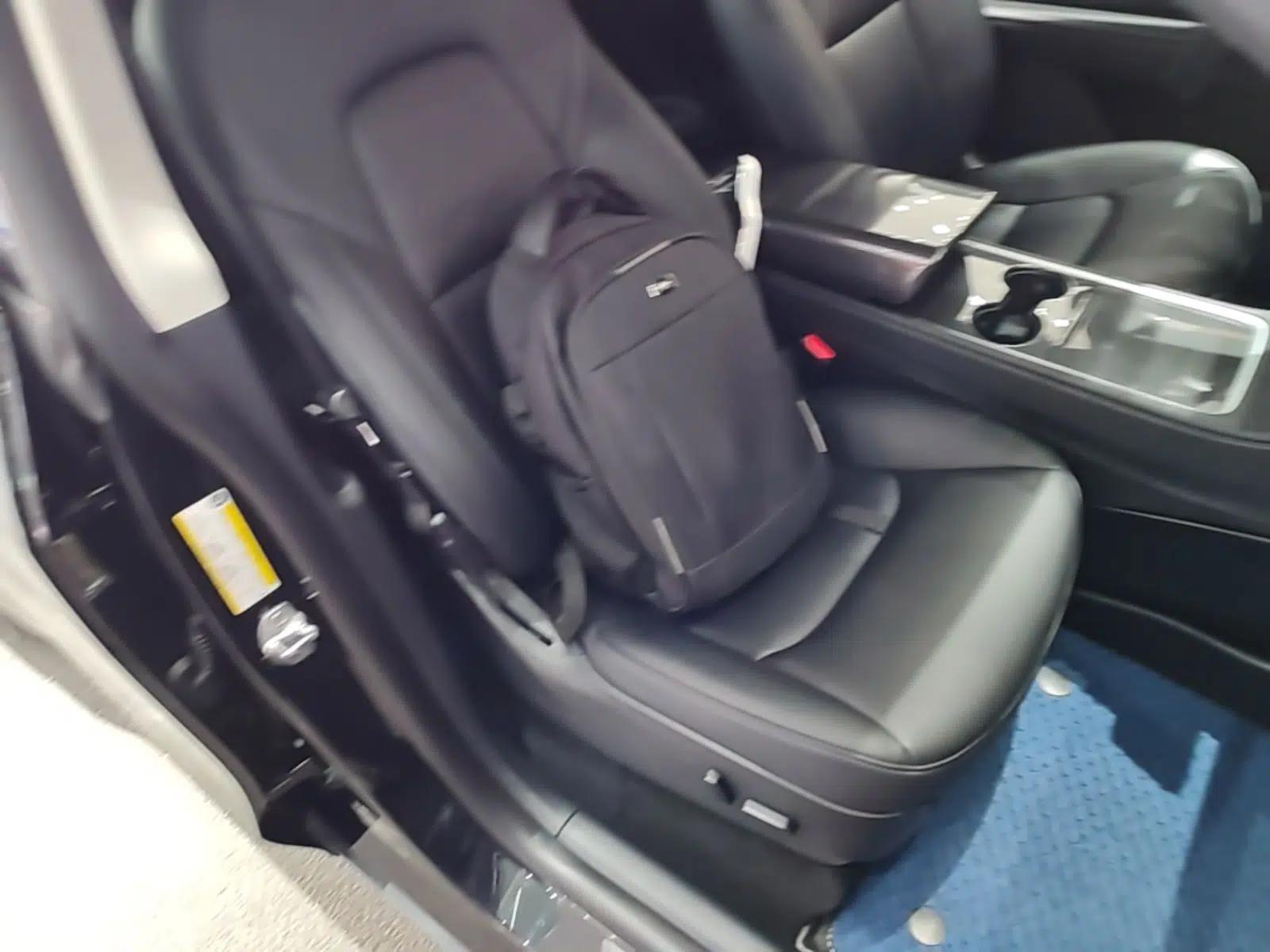 Tesla Model Y 2021 Standard Range Rear-Wheel Drive Version — миниатюра 19
