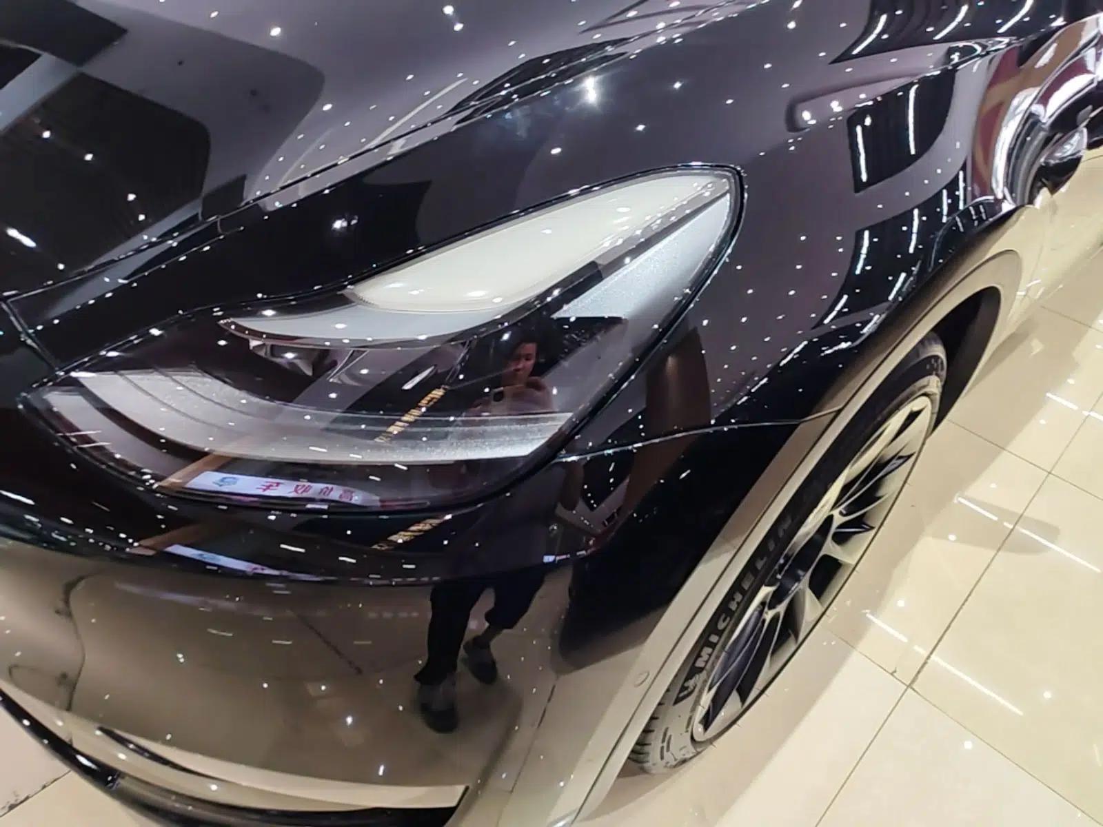 Tesla Model Y 2021 Standard Range Rear-Wheel Drive Version — миниатюра 8
